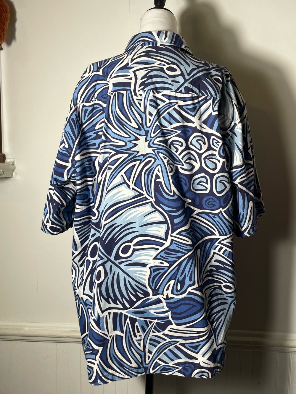 Rix Men’s Blue White Ulu Breadfruit Palm Print Button Up Collared Aloha Hawaiian - Picture 4 of 15